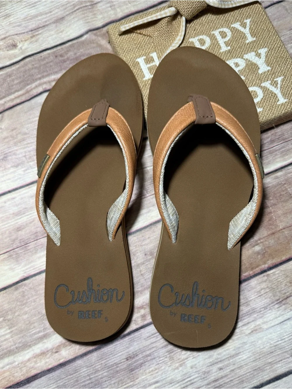 Reef Cushion Sands sandal flip flop size 5 natural color